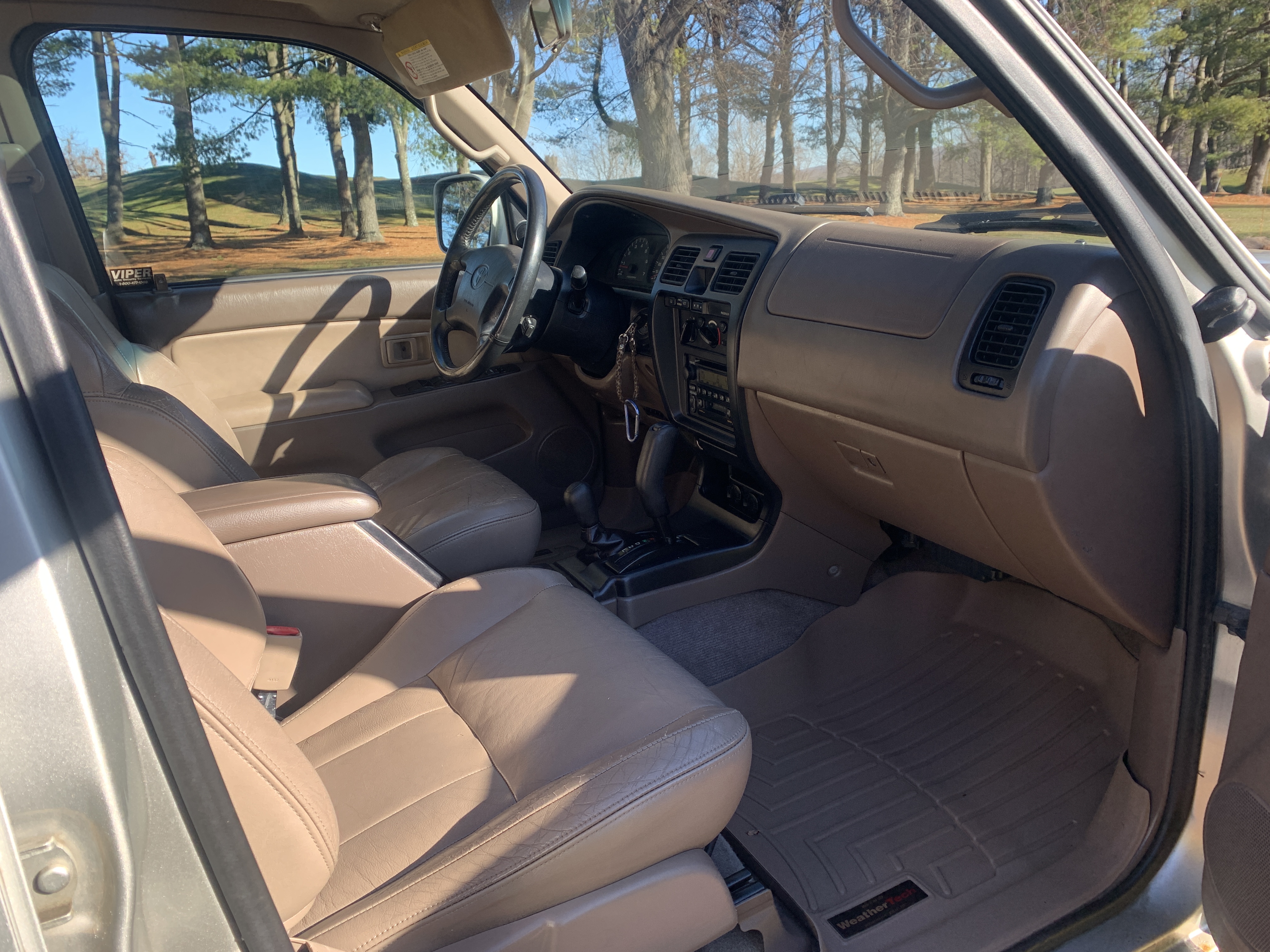 2002 Toyota 4Runner SR5 THIRD GENERATION - 3rd Gen 3.4L V6 4×4 - BEAUTIFUL - RUNS GREAT - HIGH MECHANICAL BASELINE - New Timing Belt, New Waterpump, New Head Gaskets, New Radiator, New Alternator, New Brakes, New Valve Cover Gaskets, New Wildpeak Tires, New Shocks, New Muffler / Exhaust, New HID Headlights, Frame is Clean and solid, Cleaned and Undercoated - MORE — photo 19